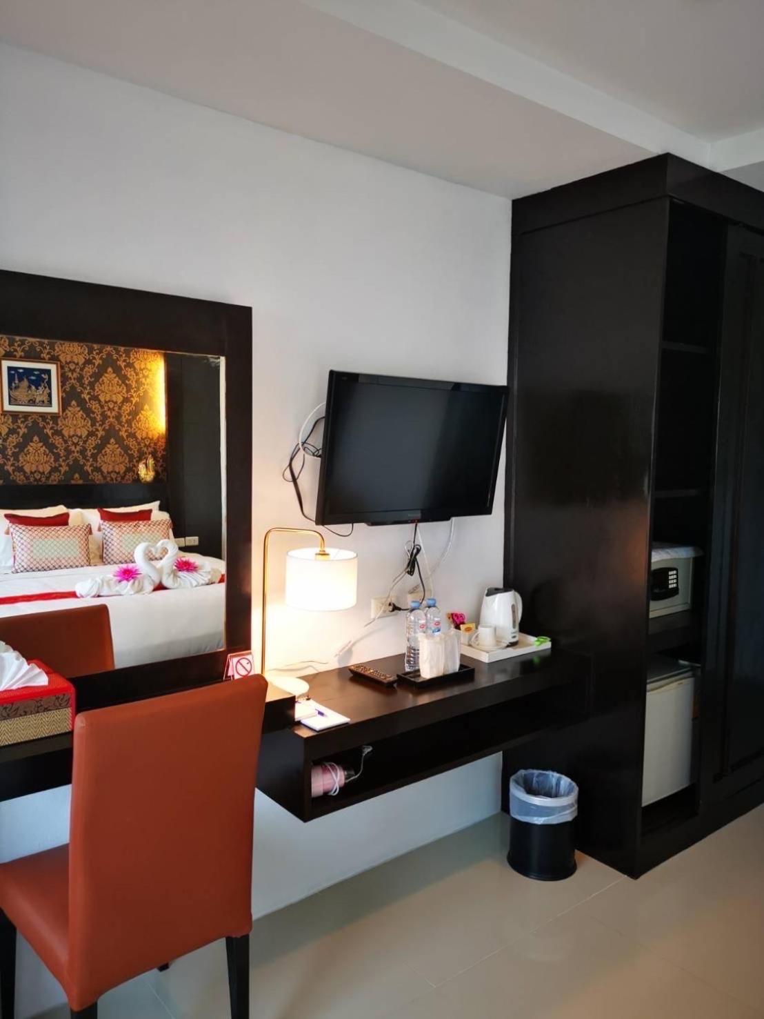 Elephant Room Patong Kültér fotó